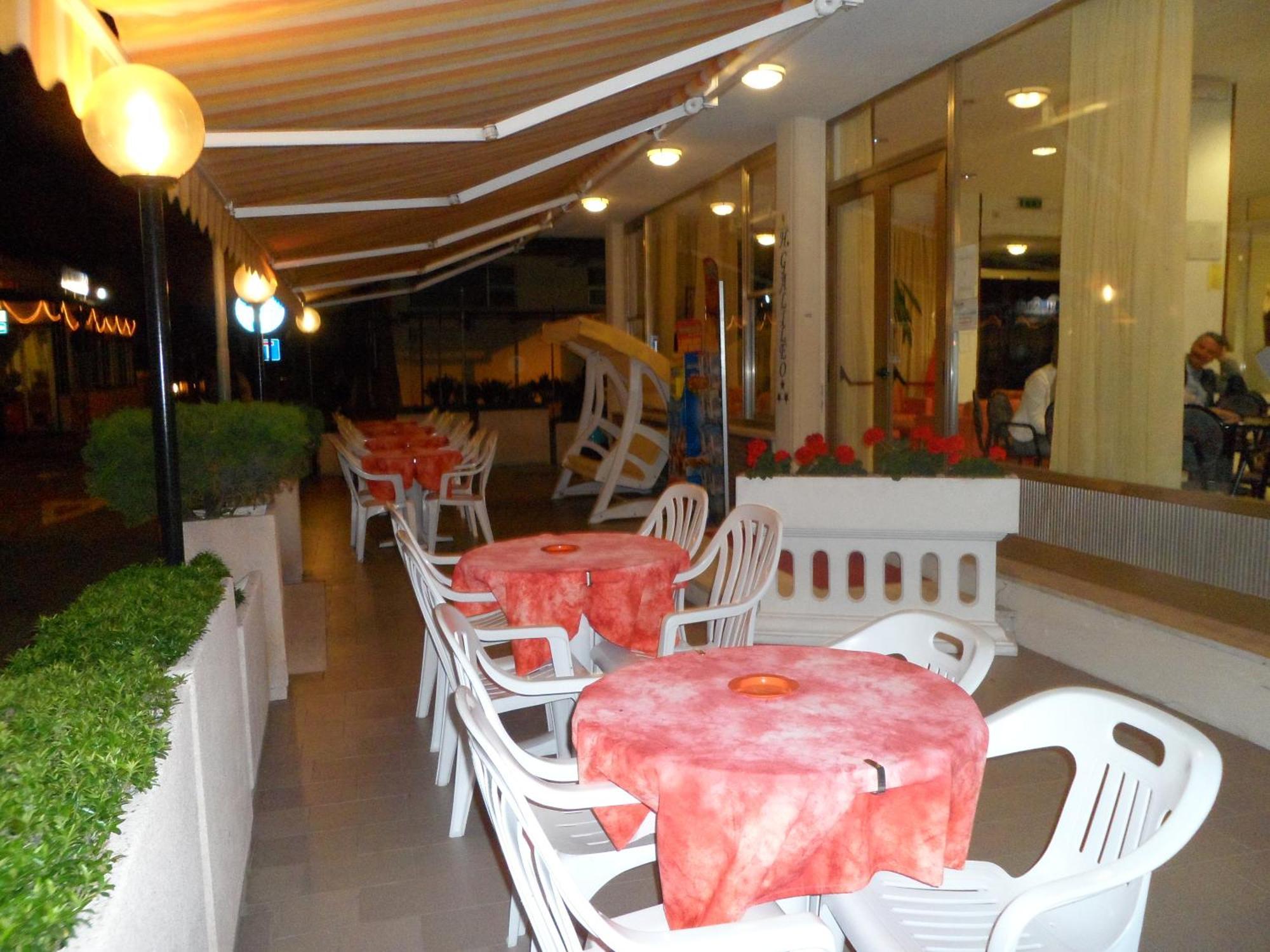 Hotel Galileo Римини Экстерьер фото
